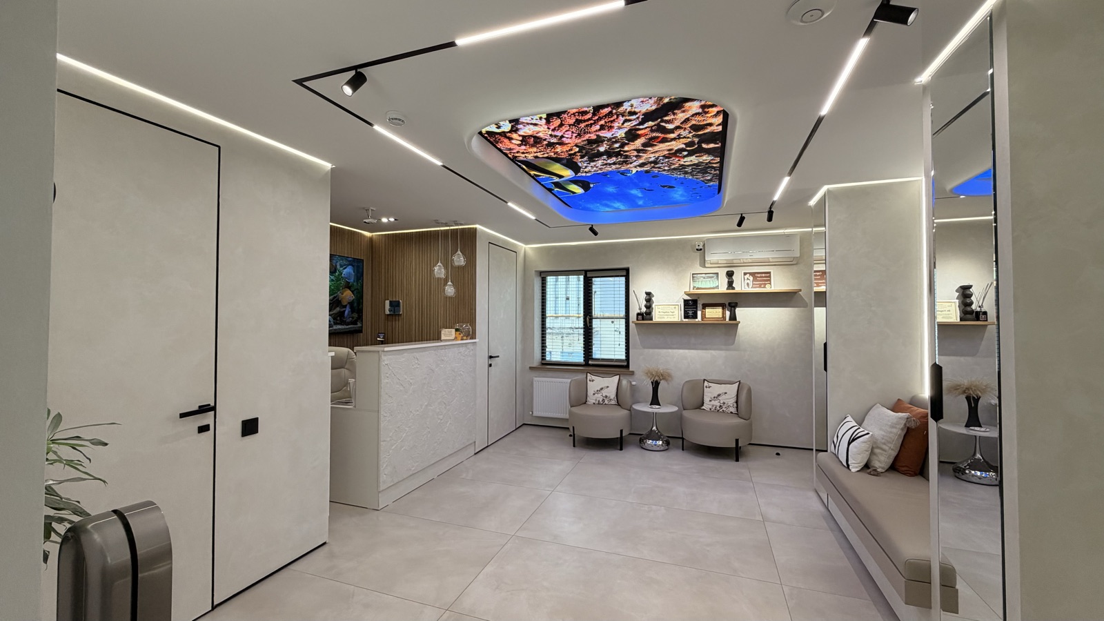Зона ожидания клиники Dr. Vagabov dental clinic